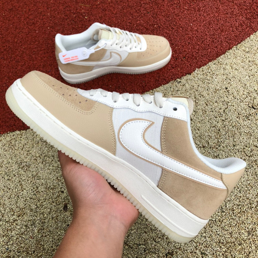 NIKE AIR FORCE LOW